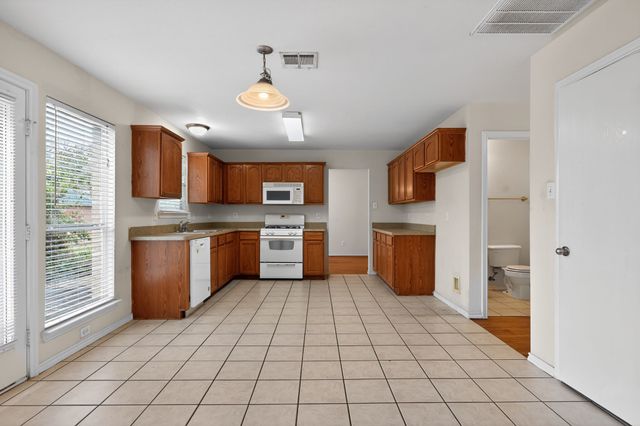 8618 Scooner Street, Rowlett, TX 75089