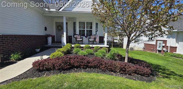 814 Nelsons Ridge Drive, Howell, MI 48843