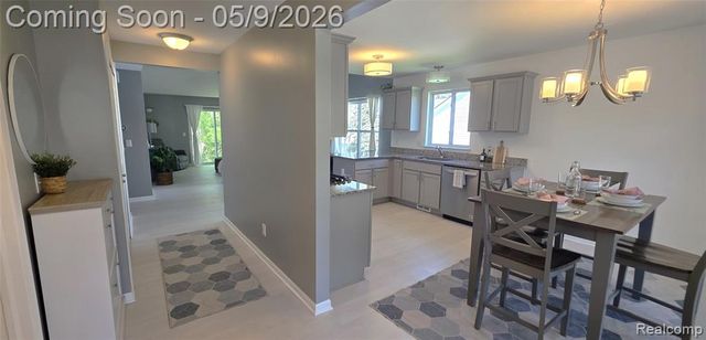 814 Nelsons Ridge Drive, Howell, MI 48843