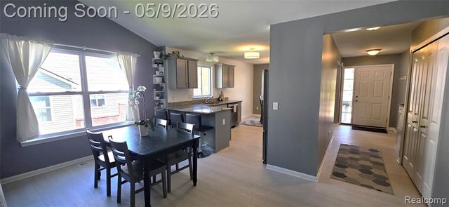 814 Nelsons Ridge Drive, Howell, MI 48843