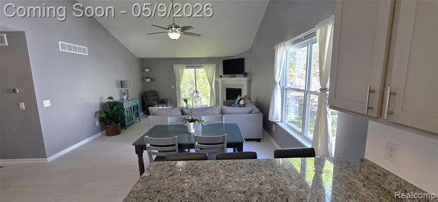 814 Nelsons Ridge Drive, Howell, MI 48843