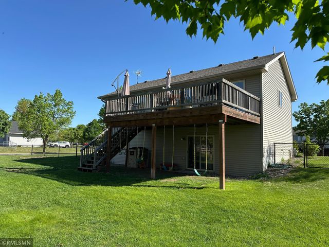 9873 Park Place Drive, Monticello, MN 55362