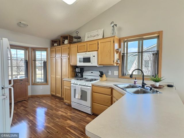 9873 Park Place Drive, Monticello, MN 55362