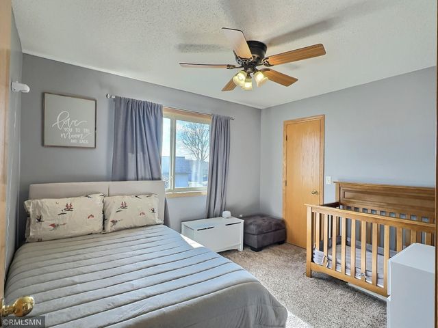 9873 Park Place Drive, Monticello, MN 55362