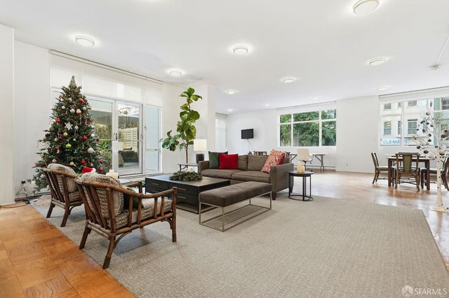 1001 Pine Street 906, San Francisco, CA 94109