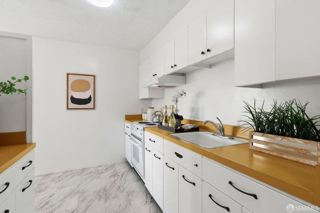 1001 Pine Street 906, San Francisco, CA 94109