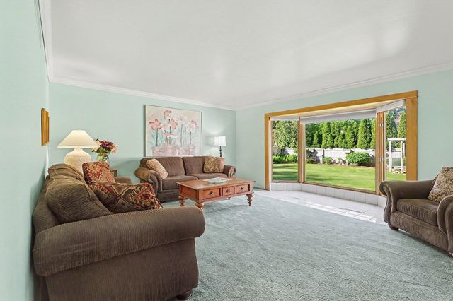 1210 Glenwood Drive, Pleasant, MI 48858