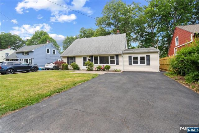 40 Hunterdon Road, West Orange, NJ 07052