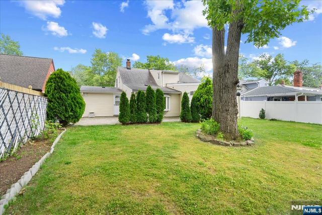 40 Hunterdon Road, West Orange, NJ 07052