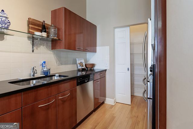 3820 Roswell Road 205, Atlanta, GA 30342