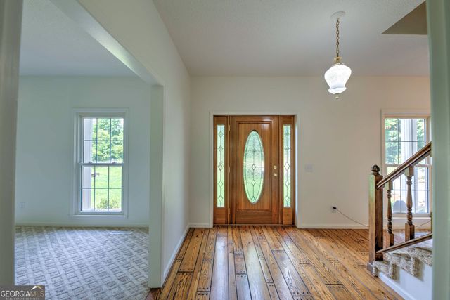 60 Inali Den Lane, Clayton, GA 30525