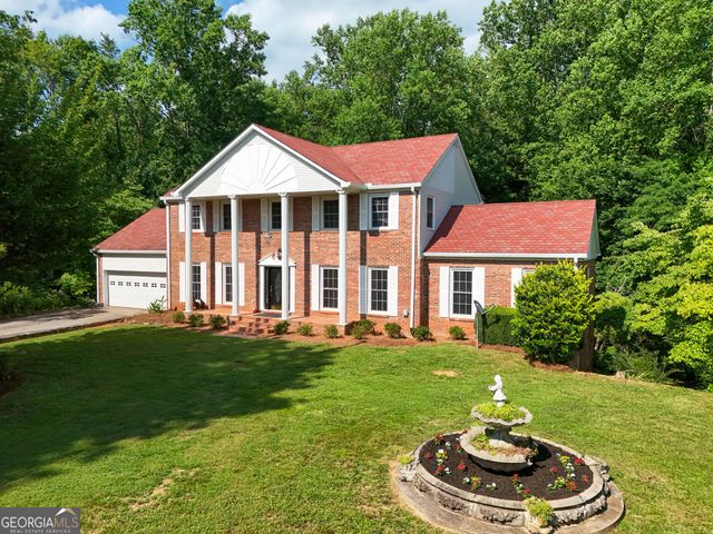 60 Inali Den Lane, Clayton, GA 30525