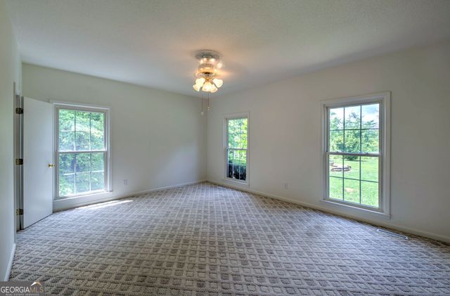 60 Inali Den Lane, Clayton, GA 30525