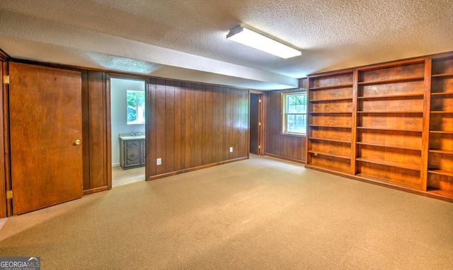 60 Inali Den Lane, Clayton, GA 30525