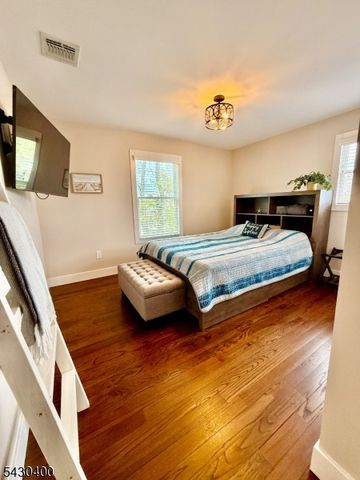 34 Waterwitch Ave, Highlands Boro, NJ 07732