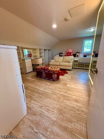 34 Waterwitch Ave, Highlands Boro, NJ 07732