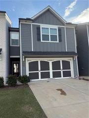 5309 Melbourne Lane, Flowery Branch, GA 30542