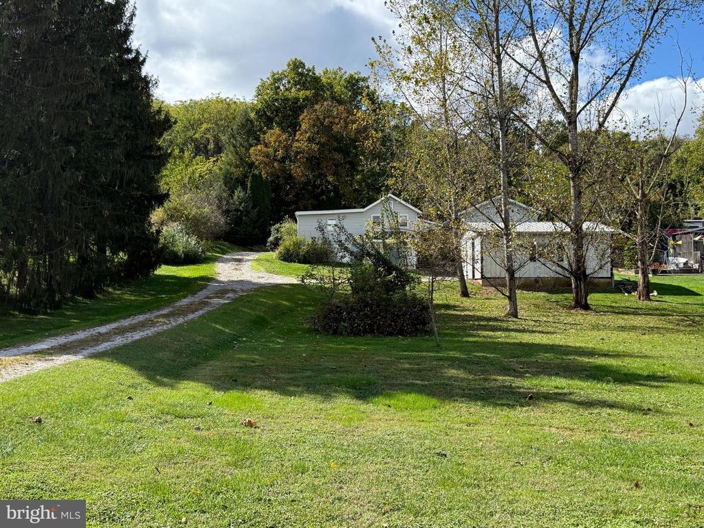 655 ABBOTTSTOWN PIKE, Abbottstown, PA 17301