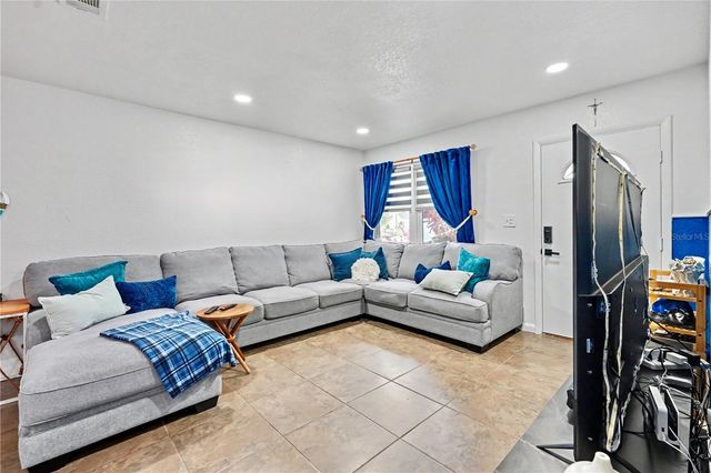 11208 DUNCAN STREET, Seminole, FL 33772