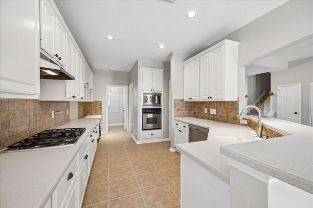 12847 Magic Falls Drive, Tomball, TX 77377
