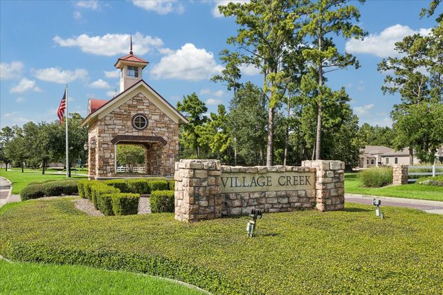 12847 Magic Falls Drive, Tomball, TX 77377