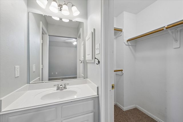 12847 Magic Falls Drive, Tomball, TX 77377