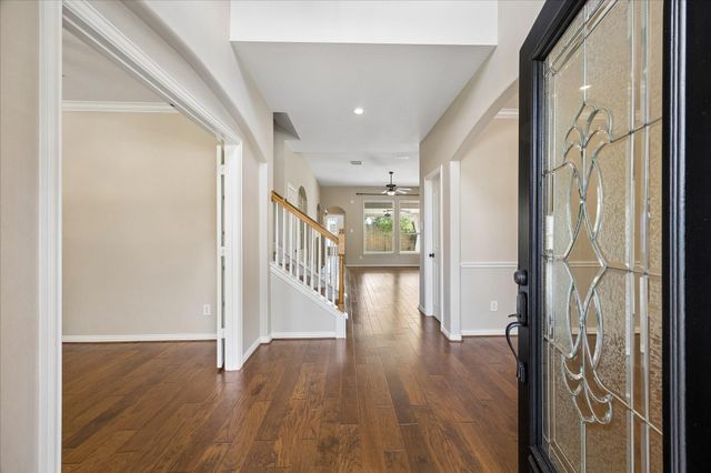 12847 Magic Falls Drive, Tomball, TX 77377