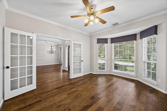 12847 Magic Falls Drive, Tomball, TX 77377
