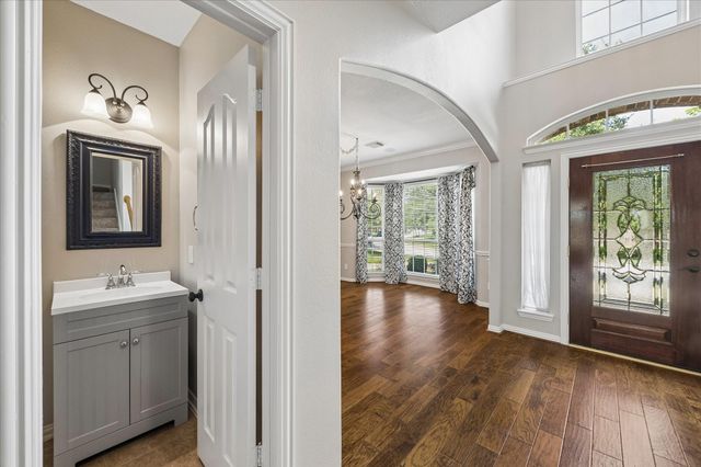 12847 Magic Falls Drive, Tomball, TX 77377