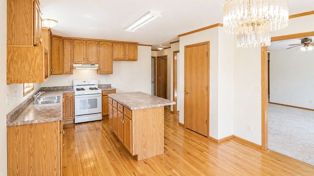 2416 C Street SW, Cedar Rapids, IA 52404