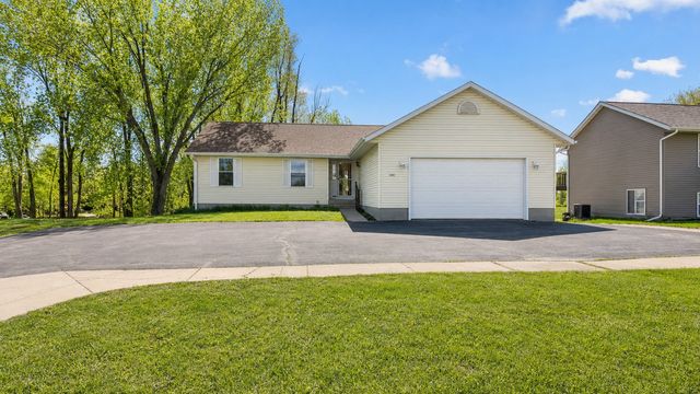 2416 C Street SW, Cedar Rapids, IA 52404