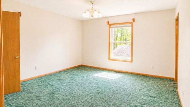 2416 C Street SW, Cedar Rapids, IA 52404