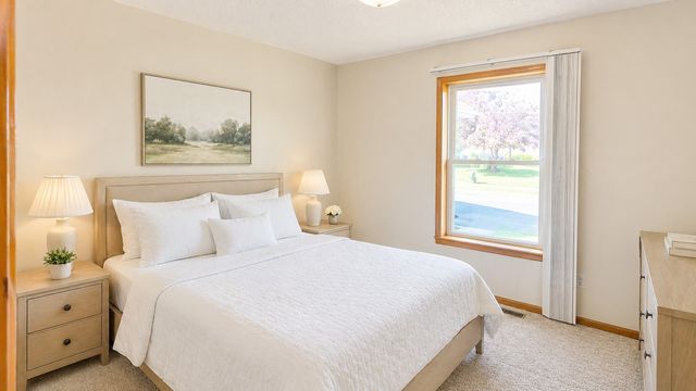 2416 C Street SW, Cedar Rapids, IA 52404