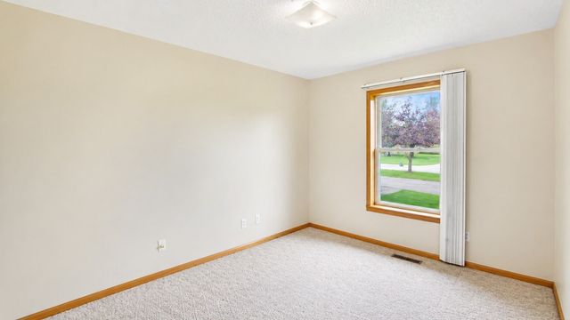 2416 C Street SW, Cedar Rapids, IA 52404