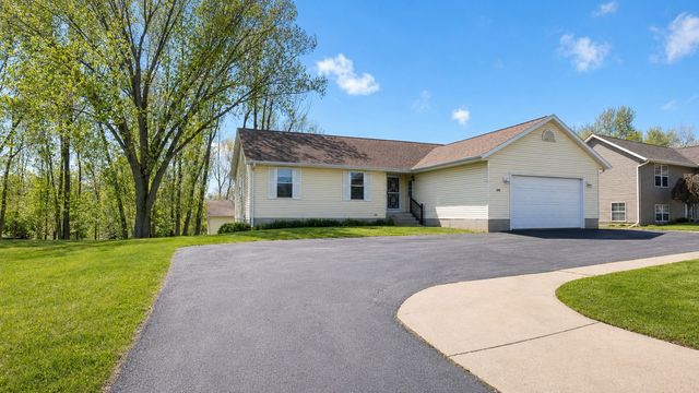 2416 C Street SW, Cedar Rapids, IA 52404