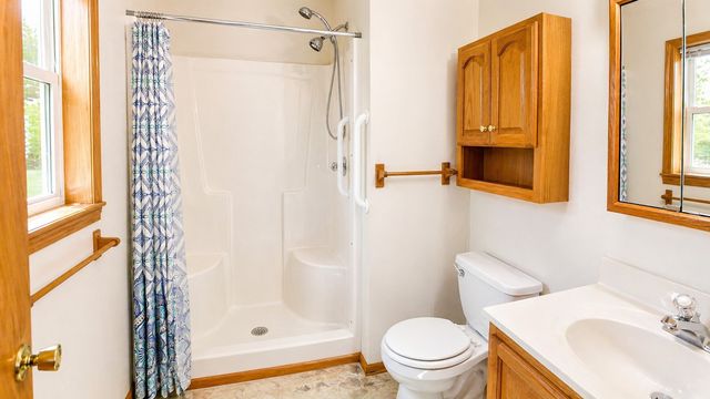 2416 C Street SW, Cedar Rapids, IA 52404