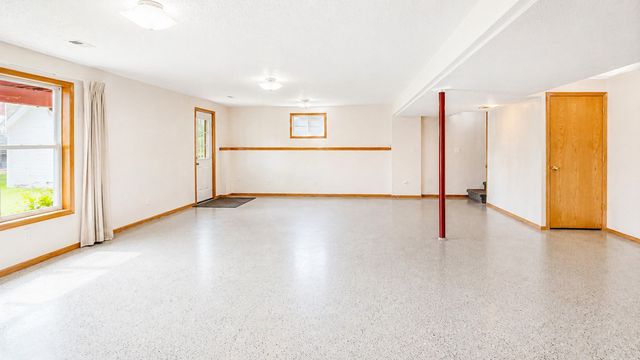 2416 C Street SW, Cedar Rapids, IA 52404