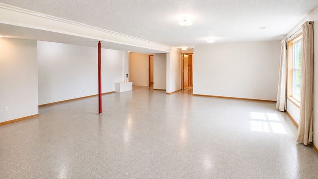 2416 C Street SW, Cedar Rapids, IA 52404