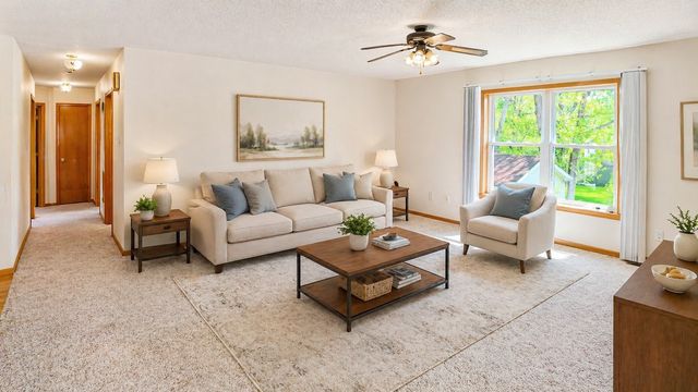 2416 C Street SW, Cedar Rapids, IA 52404