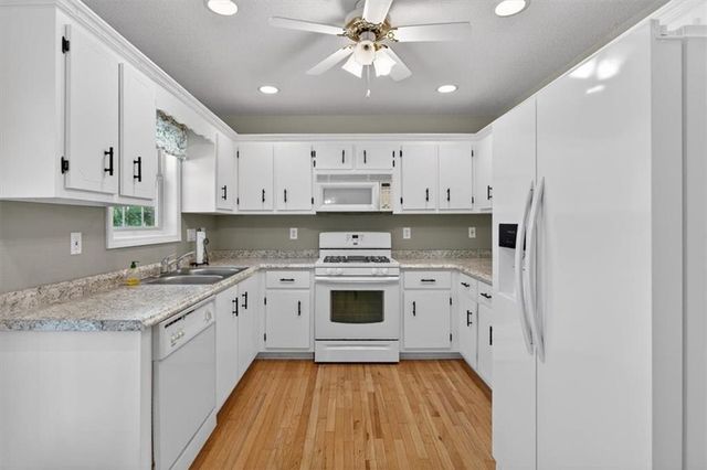 402 Deer Run, Jasper, GA 30143