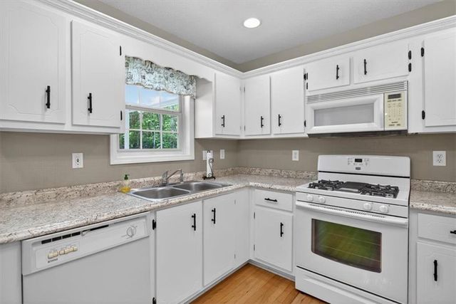 402 Deer Run, Jasper, GA 30143