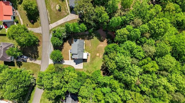 402 Deer Run, Jasper, GA 30143