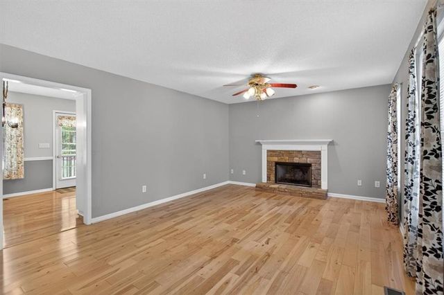 402 Deer Run, Jasper, GA 30143