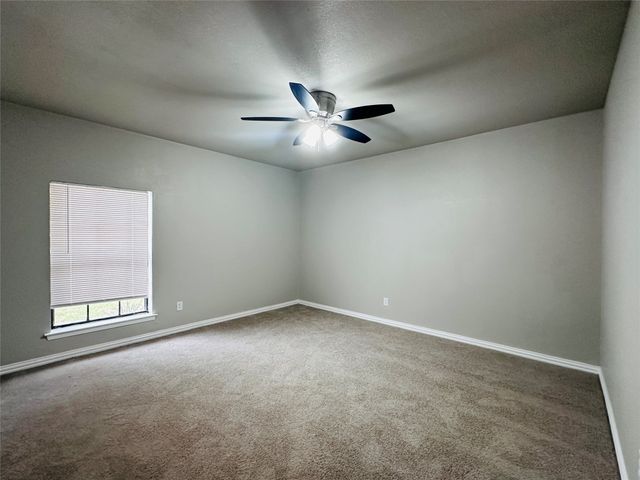 525 Cole Avenue, Saginaw, TX 76179