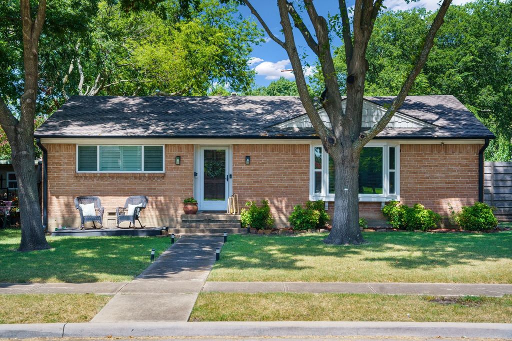 204 S Grove Road, Richardson, TX 75081