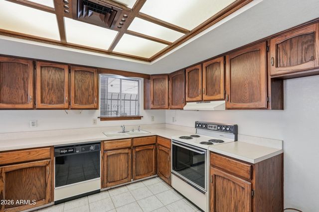 4048 W EL CAMINITO Drive, Phoenix, AZ 85051