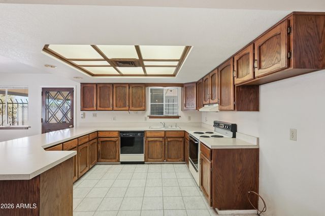 4048 W EL CAMINITO Drive, Phoenix, AZ 85051