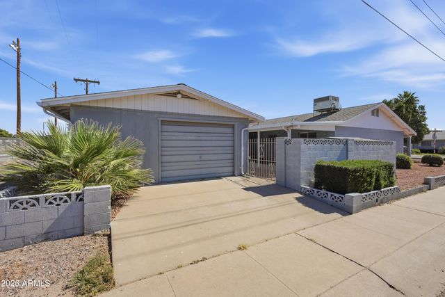 4048 W EL CAMINITO Drive, Phoenix, AZ 85051