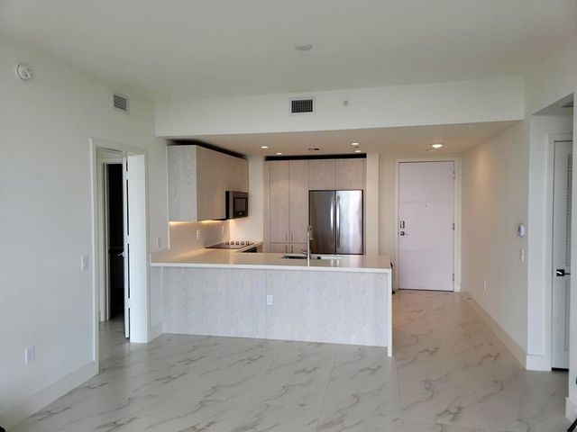 2000 Metropica Way 2107, Sunrise, FL 33323