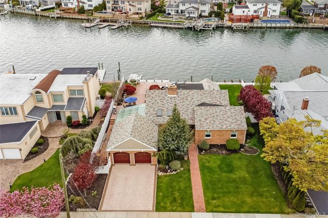 209 W Shore Drive, Massapequa, NY 11758